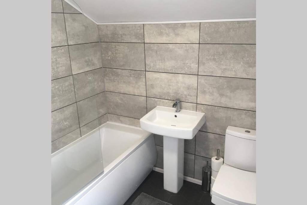 The Terrace Chester, Modern 3 Bed House Exterior photo